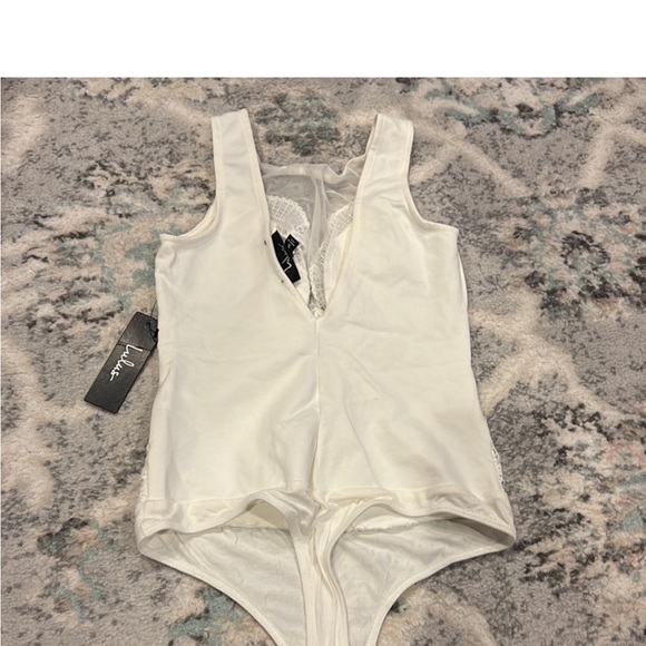 Lulu’s Cali Cantina White Lace Bodysuit Size Small NWT - Picture 5 of 14